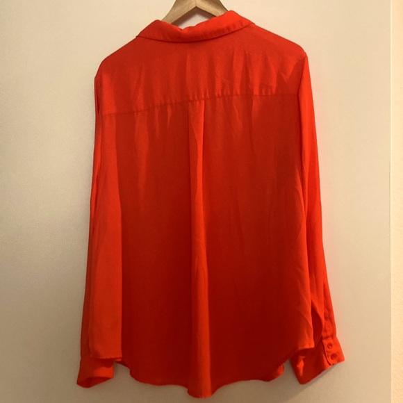 Torrid Georgette button down blouse size 2 - Picture 2 of 4